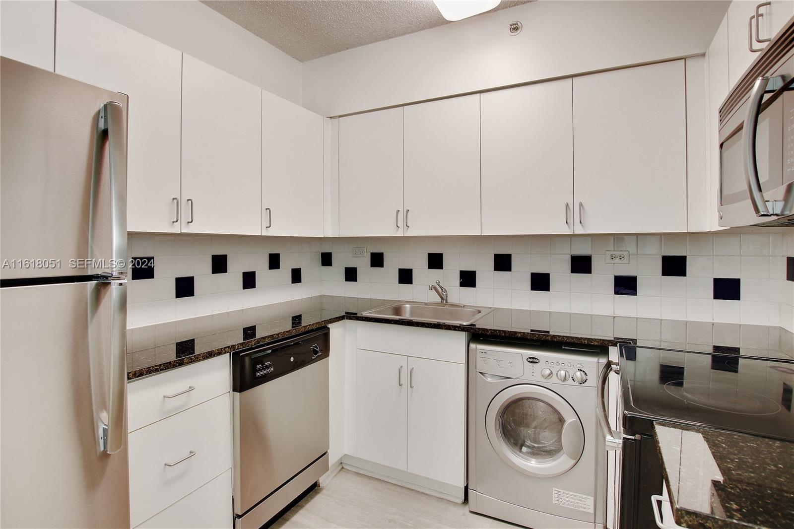 1500 Bay Road N-0907
