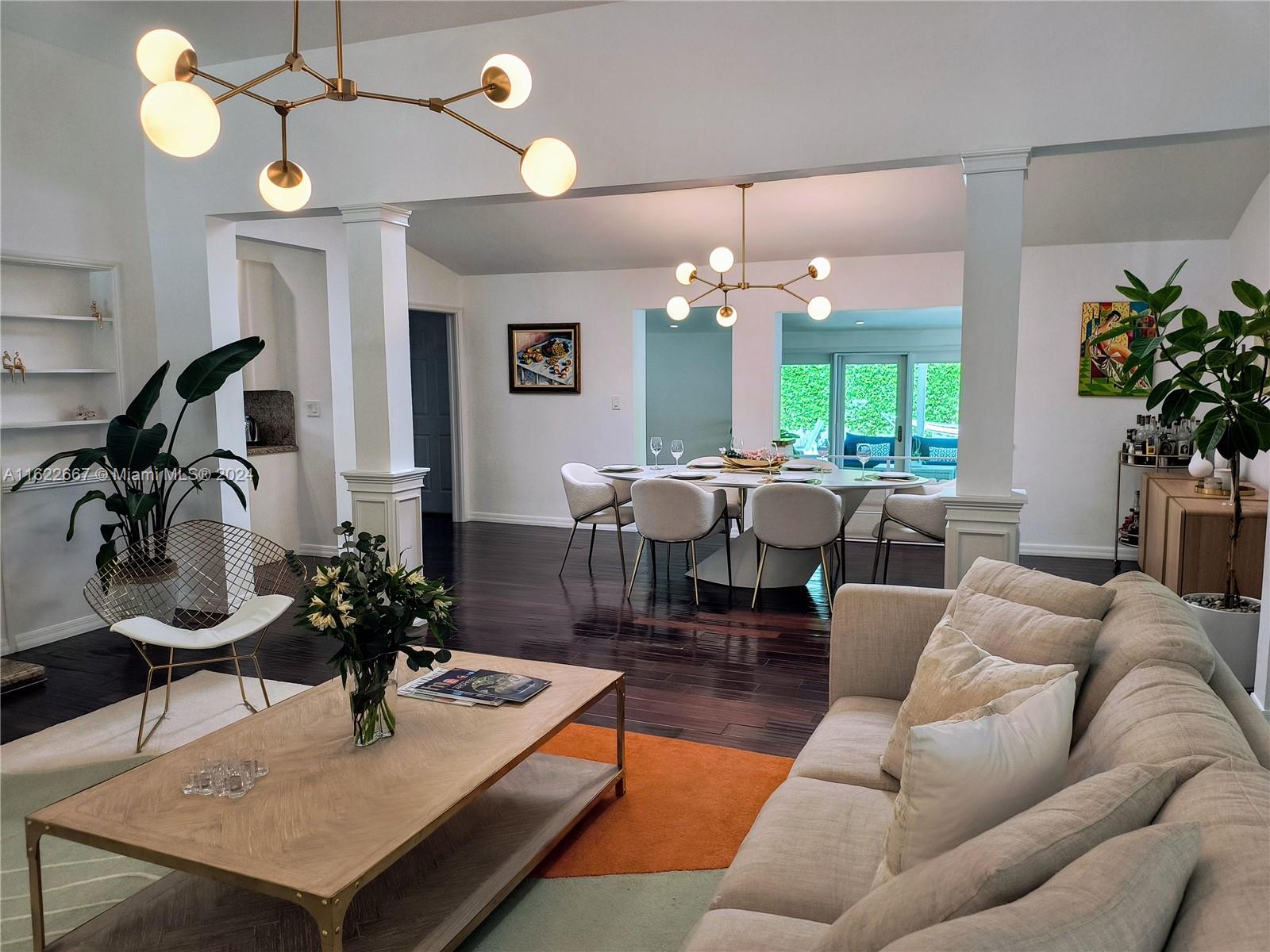7611 Miami View Dr