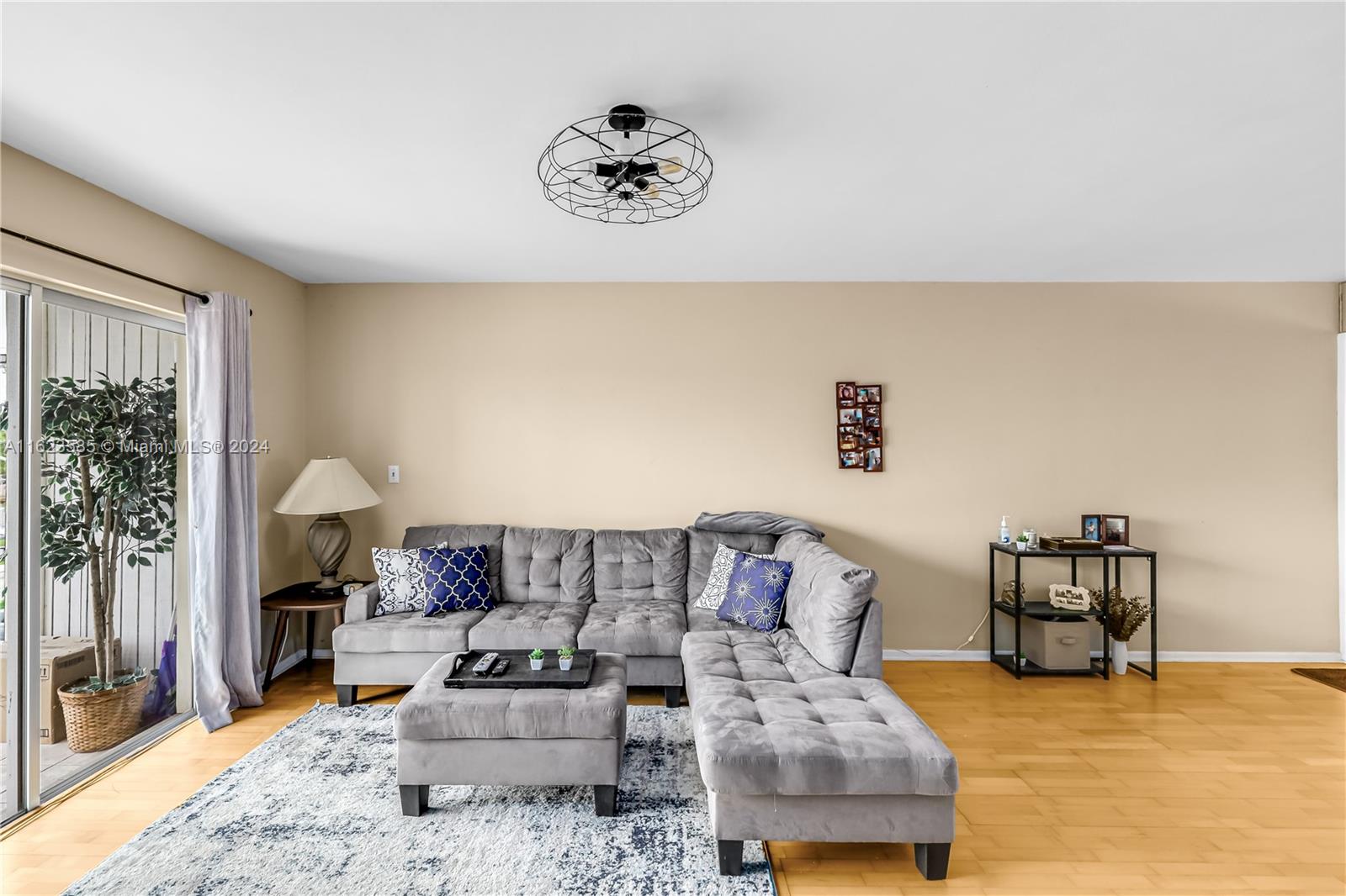 2970 NE 16th Ave # 305