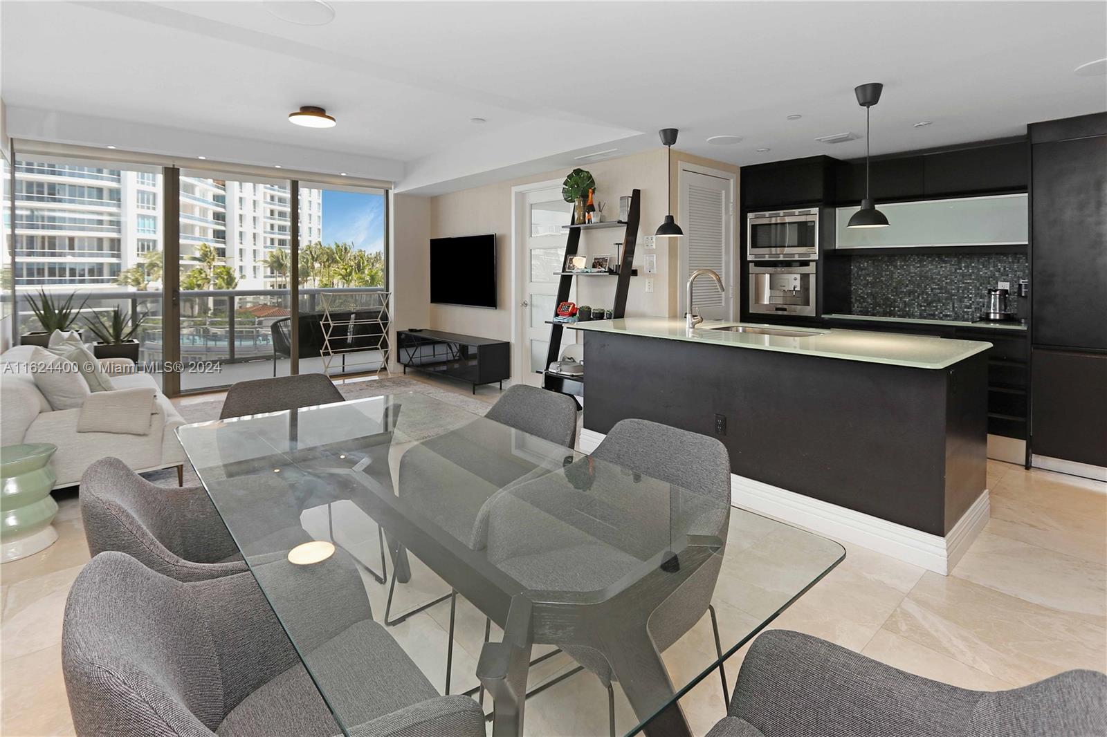 5875 Collins Ave # 605