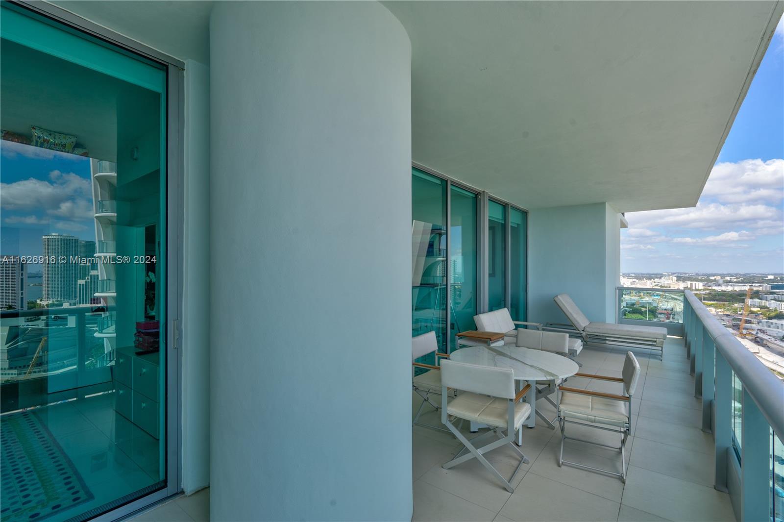 900 Biscayne Blvd # 3208