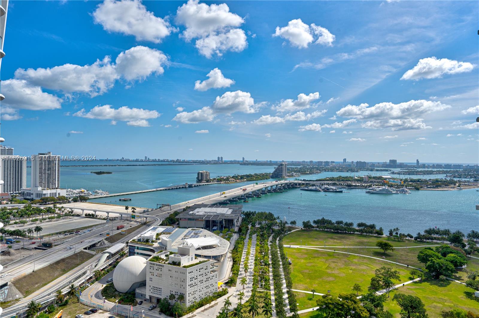 900 Biscayne Blvd # 3208