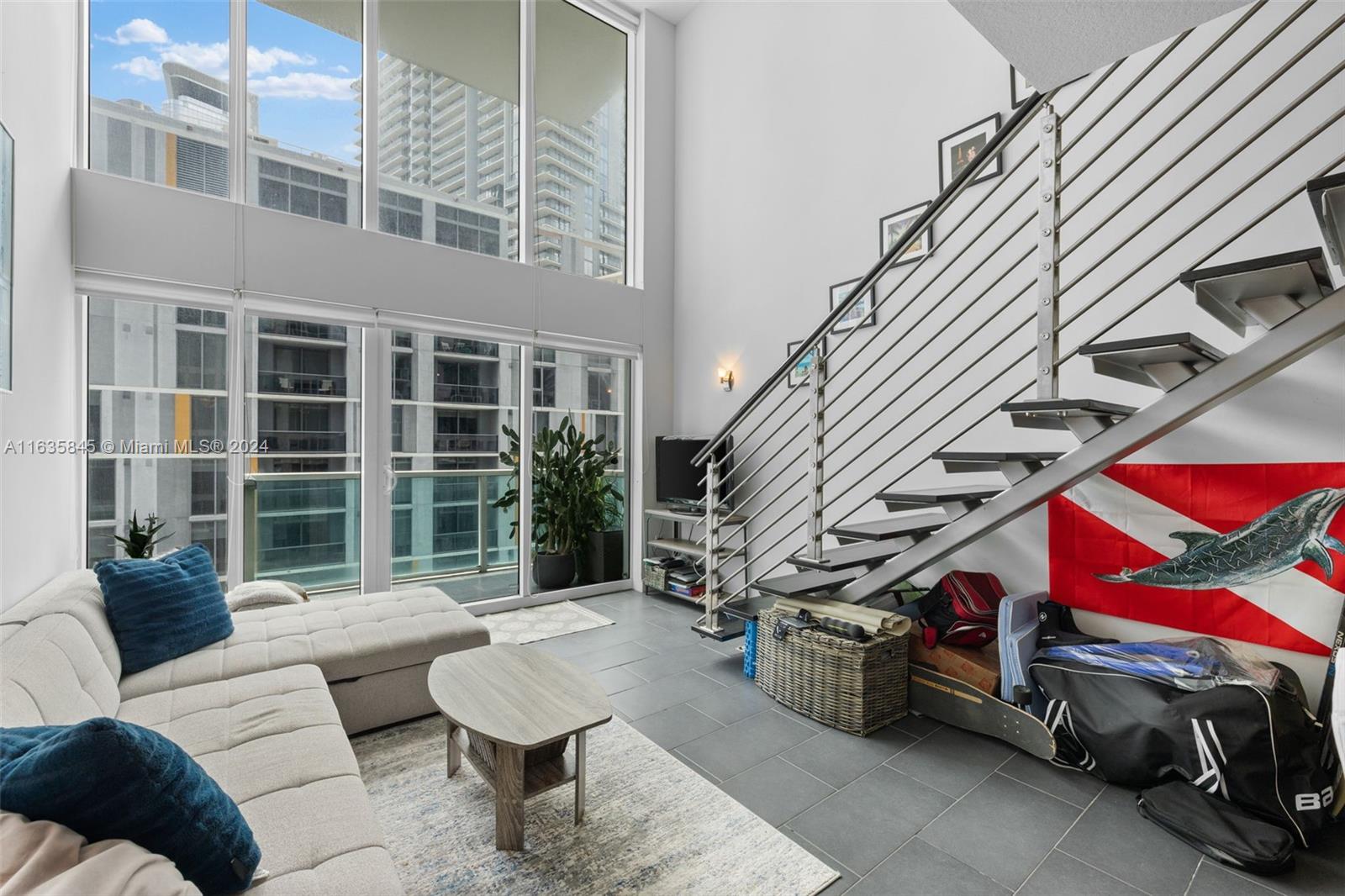 41 SE 5th St # 1306