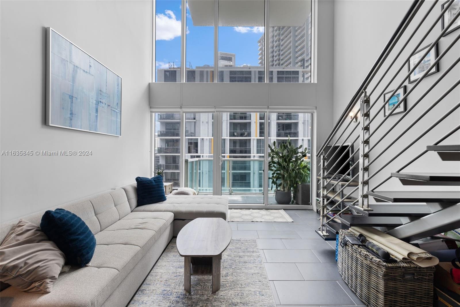 41 SE 5th St # 1306