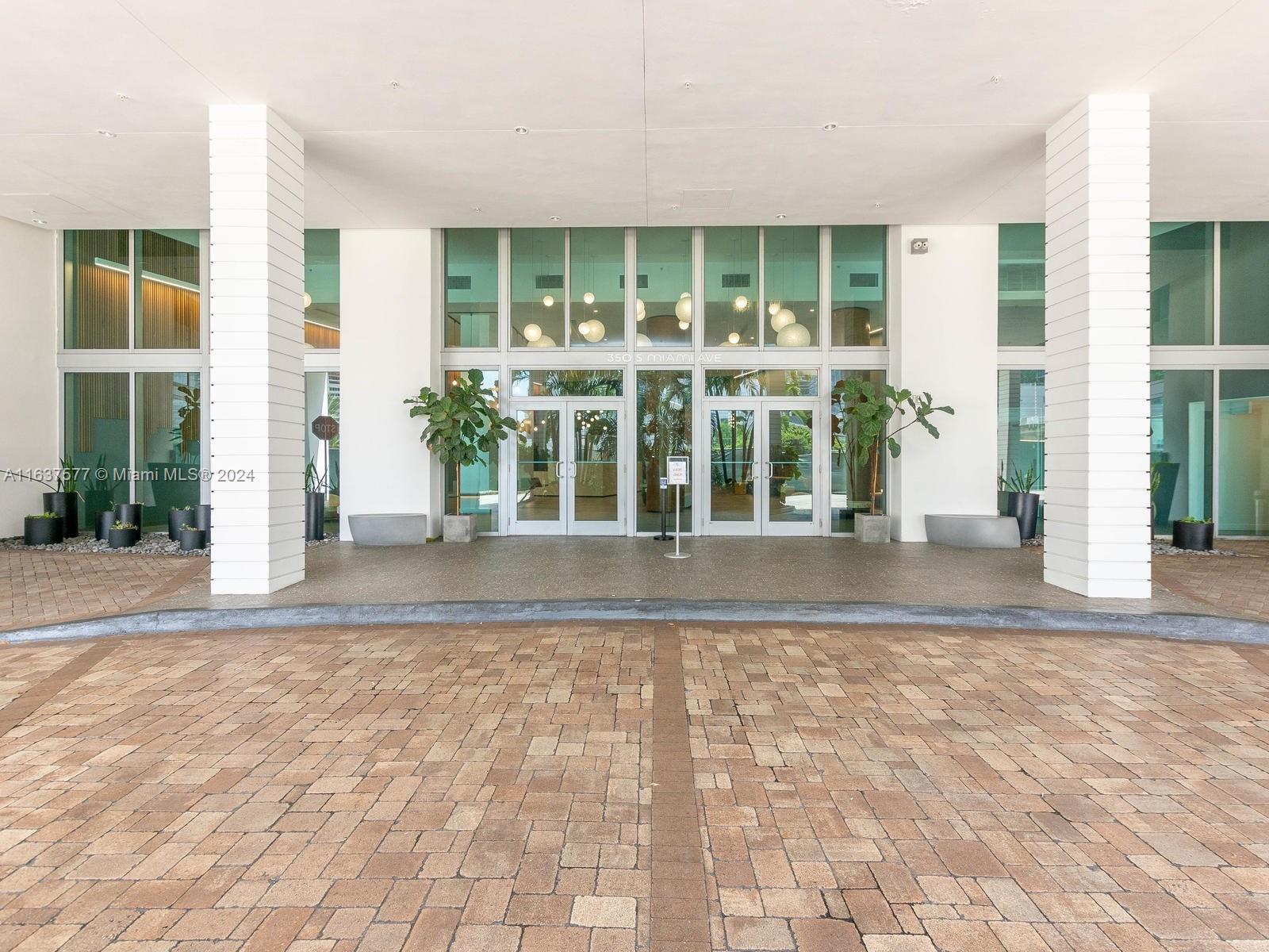 350 S Miami Ave Unit: 1710