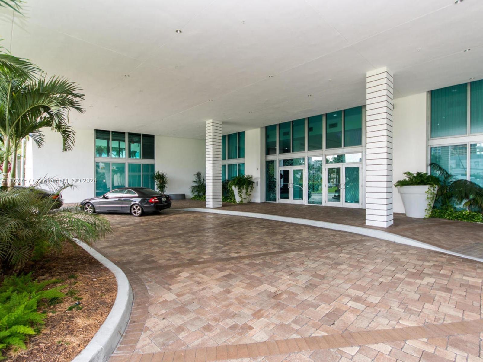 350 S Miami Ave Unit: 1710