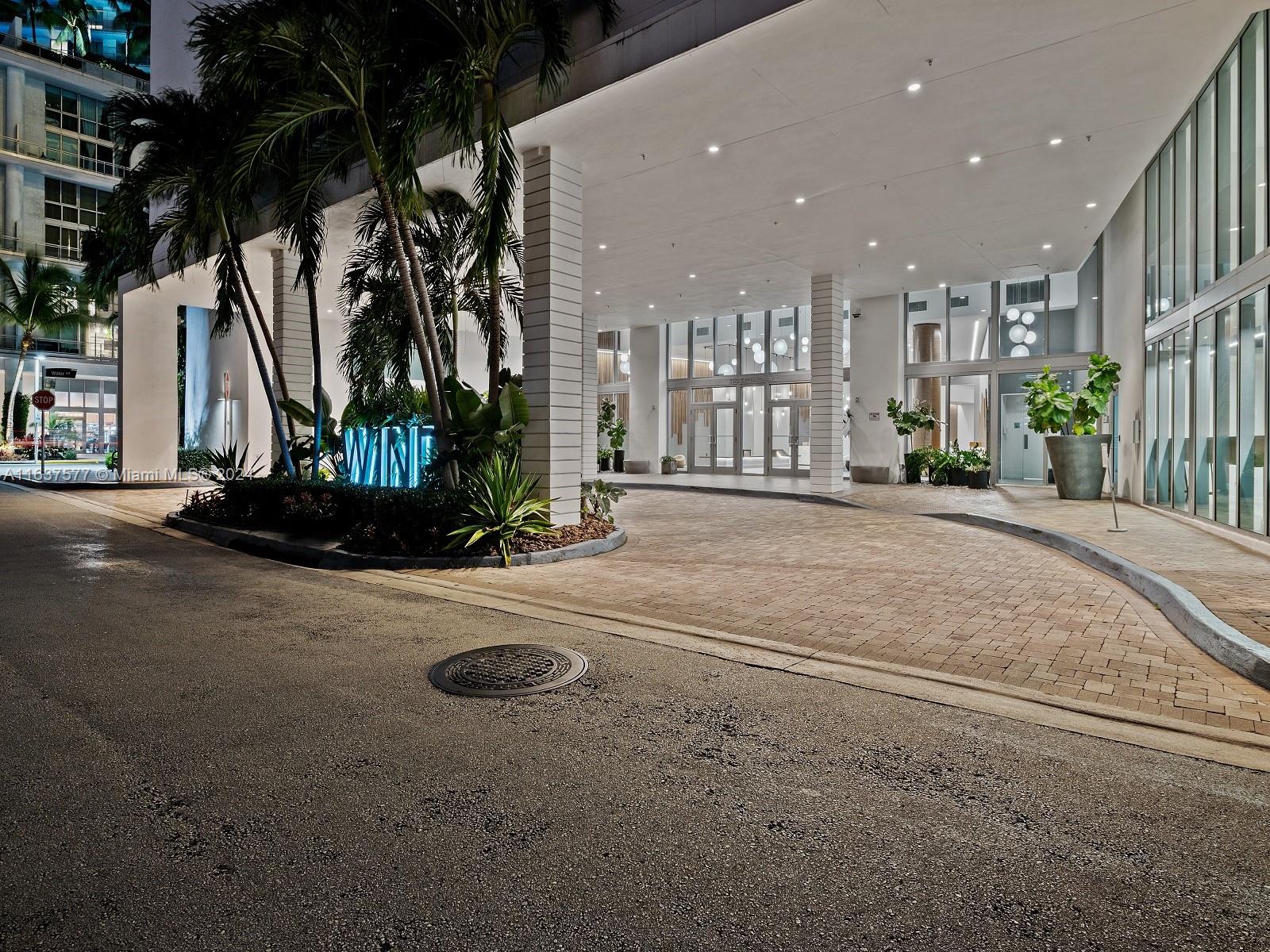 350 S Miami Ave Unit: 1710
