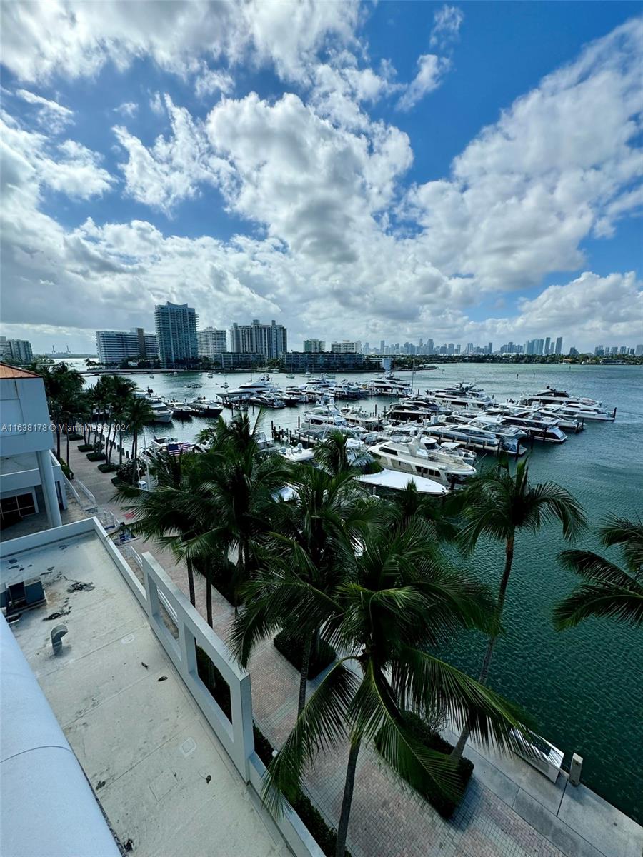 1900 Sunset Harbour Dr # 2214
