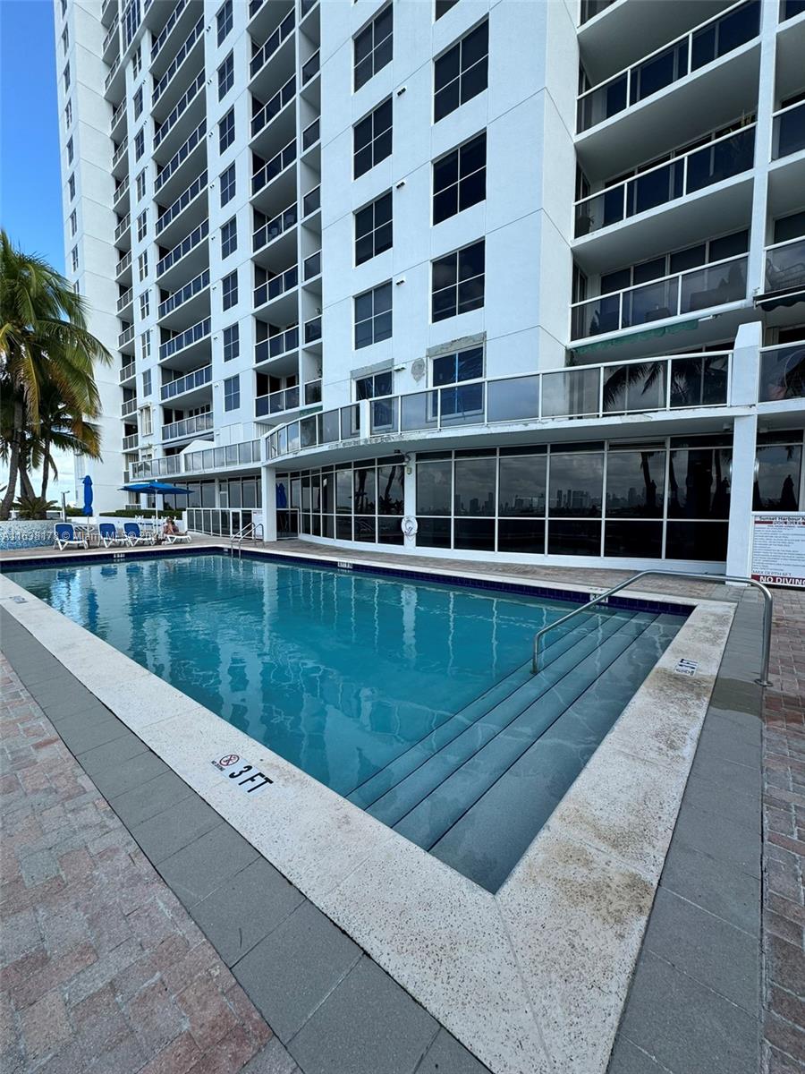 1900 Sunset Harbour Dr # 2214