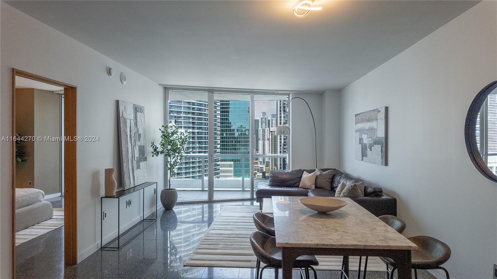 475 Brickell Ave # 2914