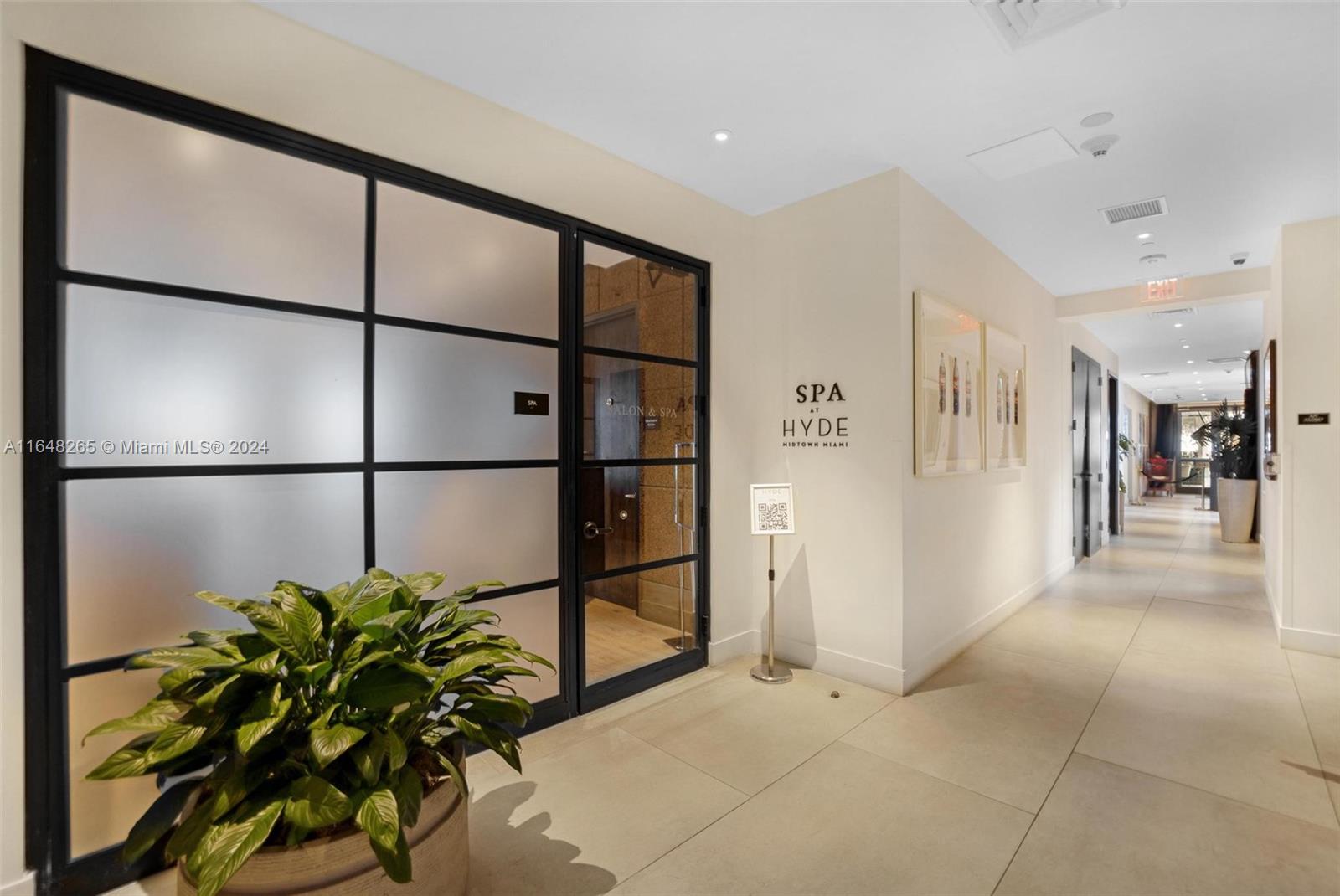 121 NE 34th St # L301