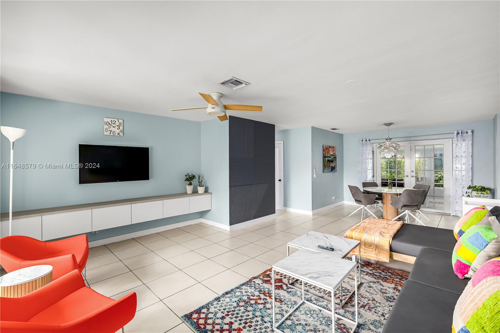 2340 N 69th Ter