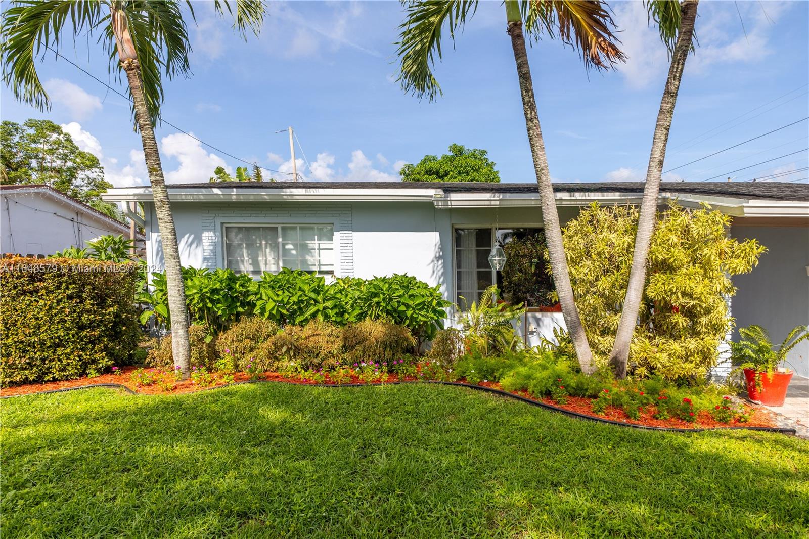 2340 N 69th Ter