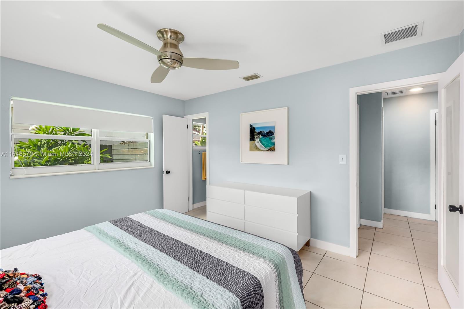 2340 N 69th Ter
