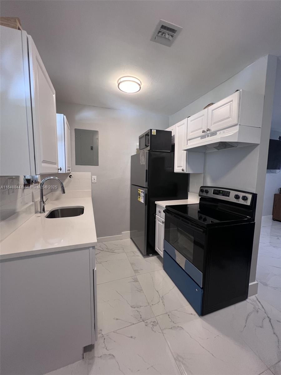 940 NW 34th Ave