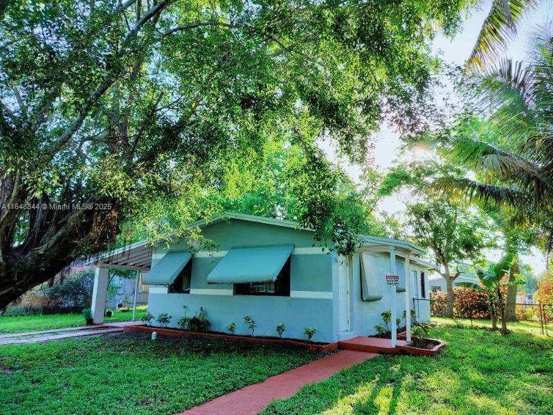 940 NW 34th Ave