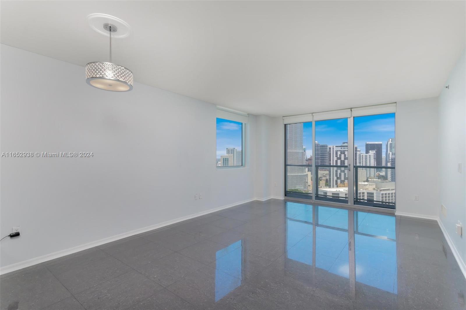 500 Brickell Ave # 3607