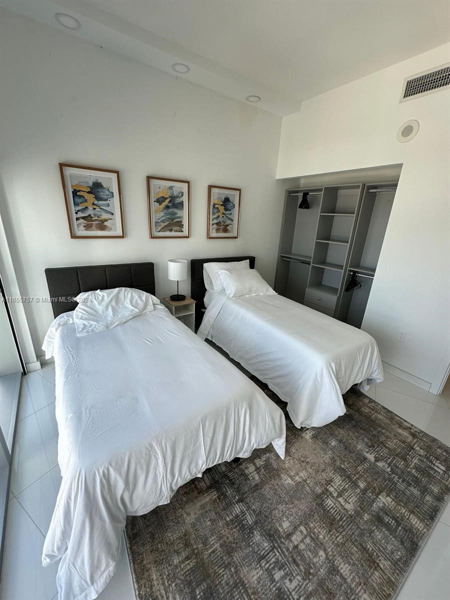 851 NE 1st Ave # 2309