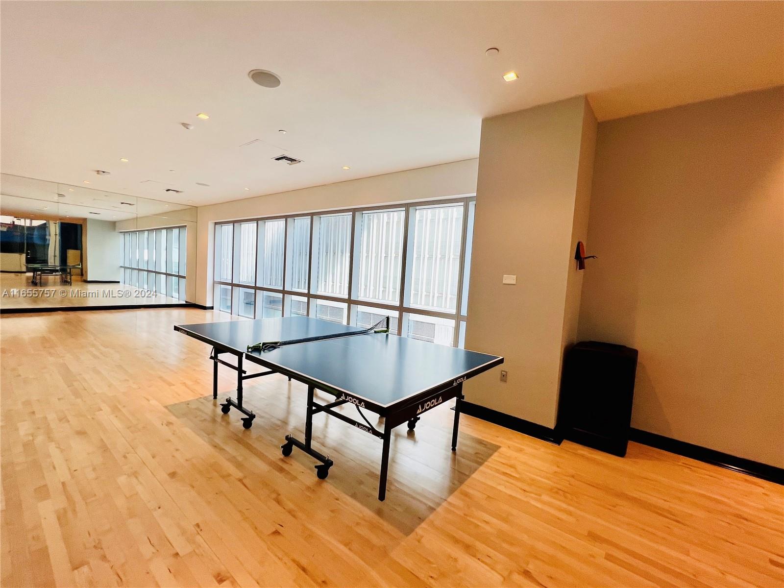 851 NE 1st Ave # 2309