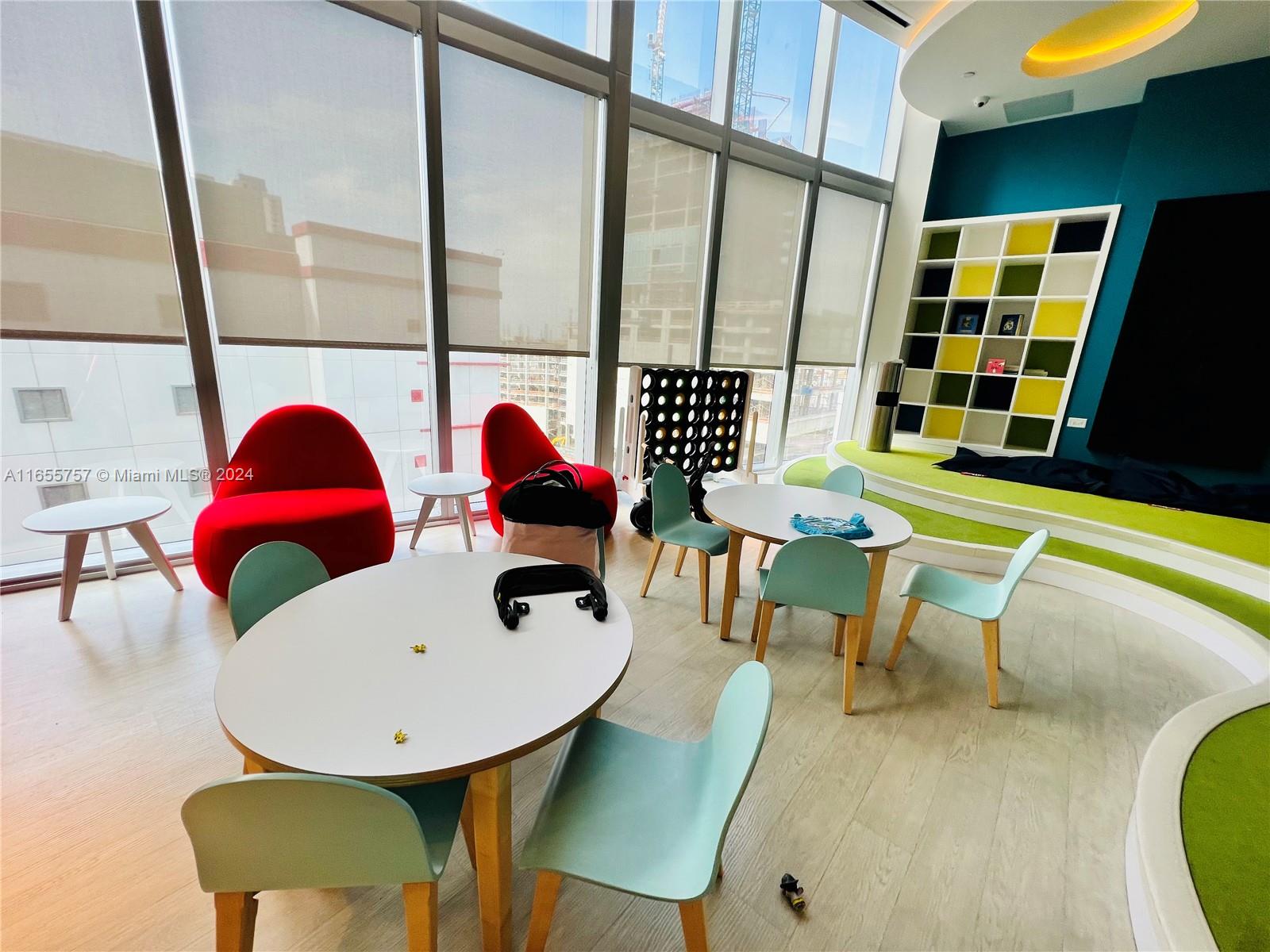 851 NE 1st Ave # 2309