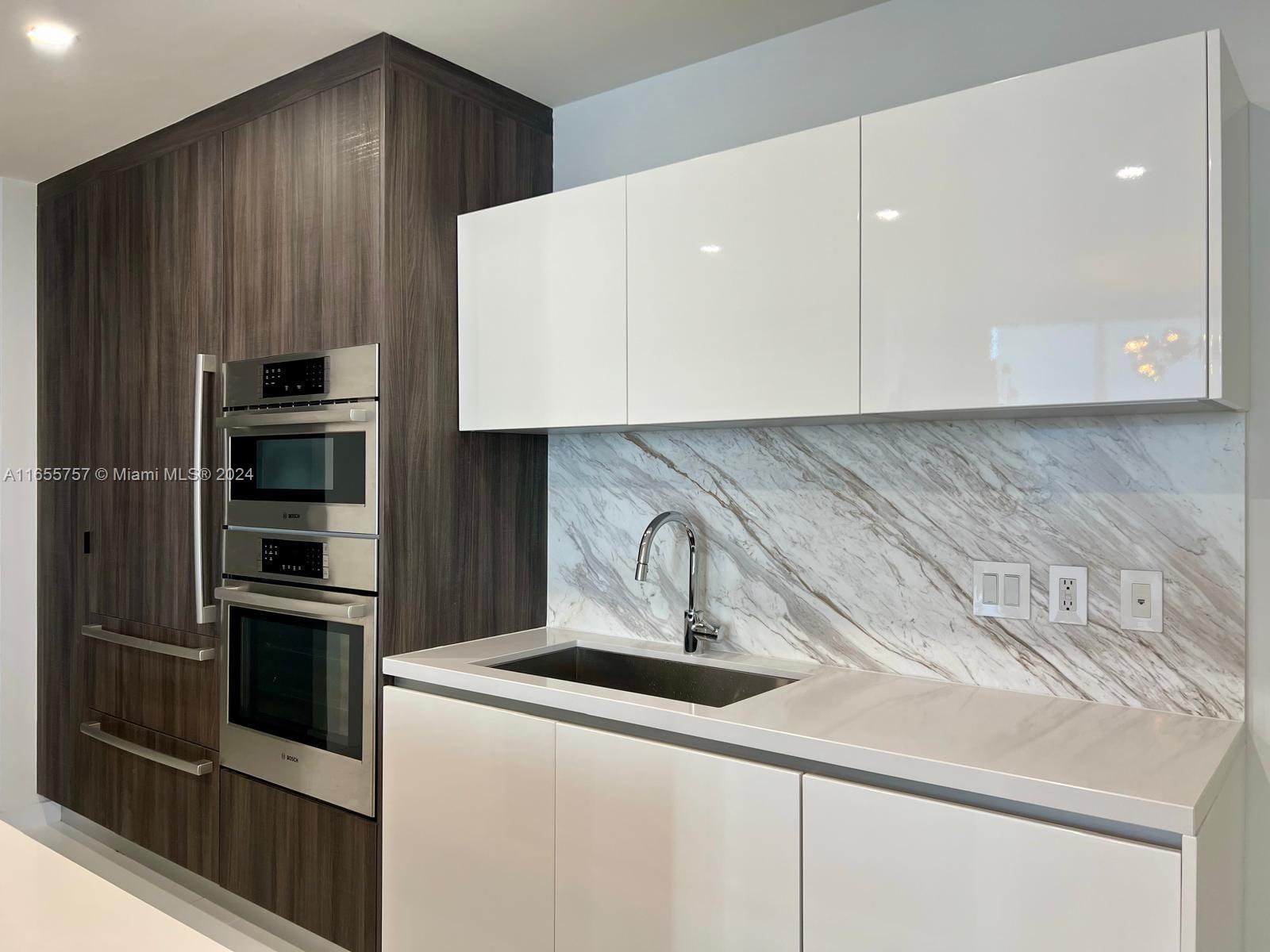 851 NE 1st Ave # 2309