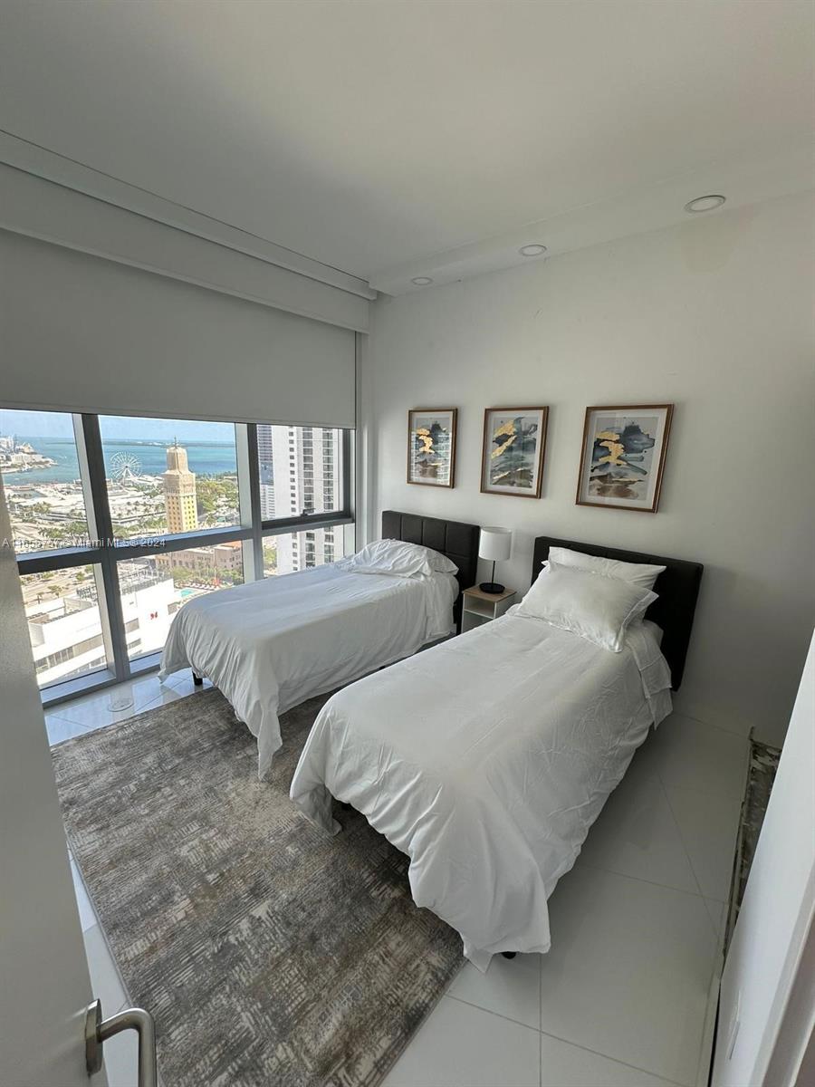 851 NE 1st Ave # 2309