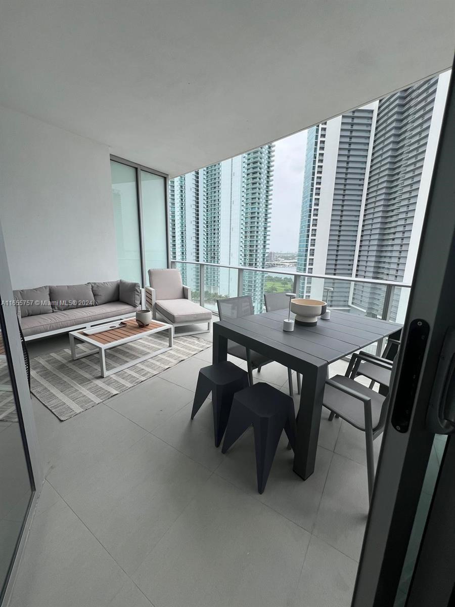 851 NE 1st Ave # 2309