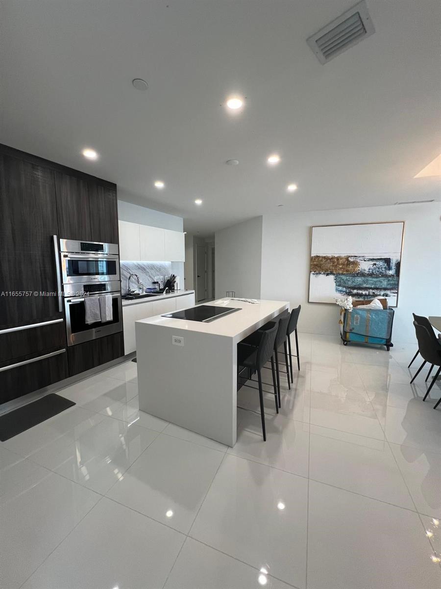 851 NE 1st Ave # 2309