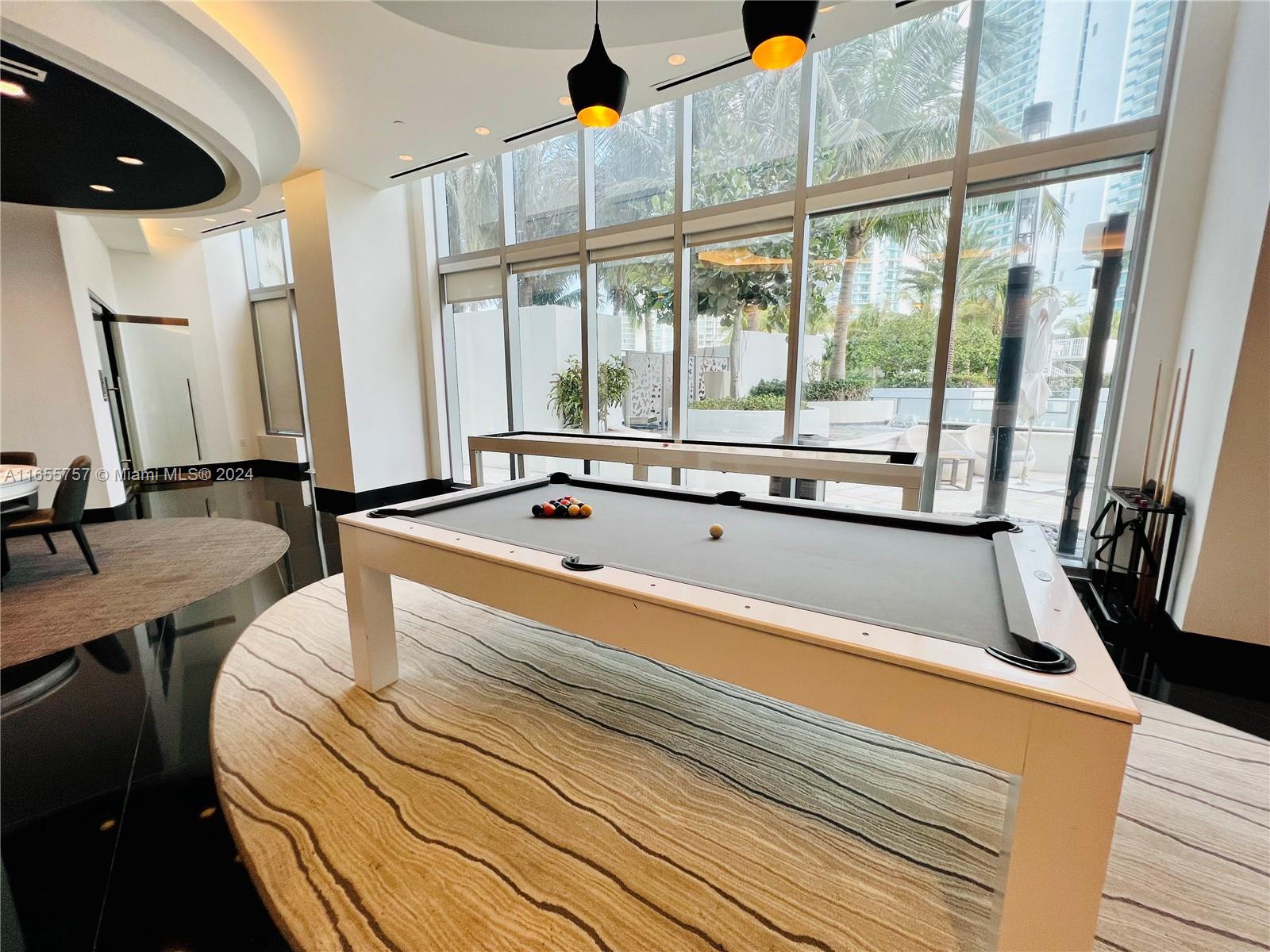 851 NE 1st Ave # 2309