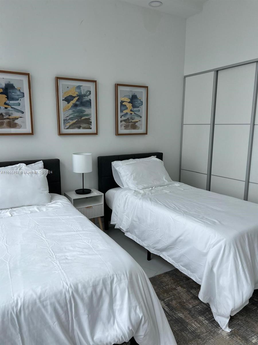 851 NE 1st Ave # 2309