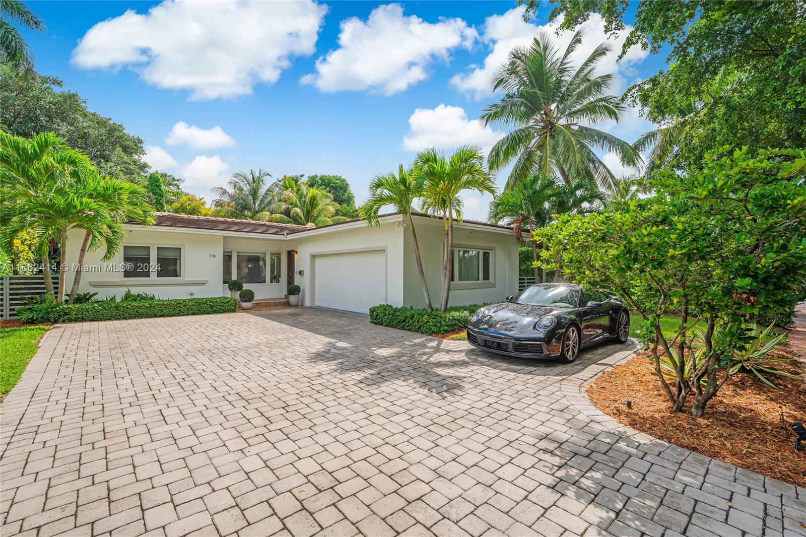 116 San Sebastian Ave