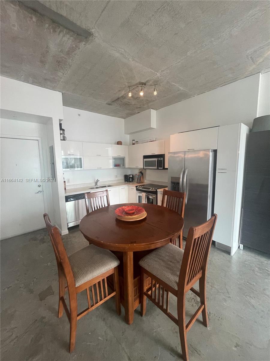 133 NE 2nd Avenue 2604