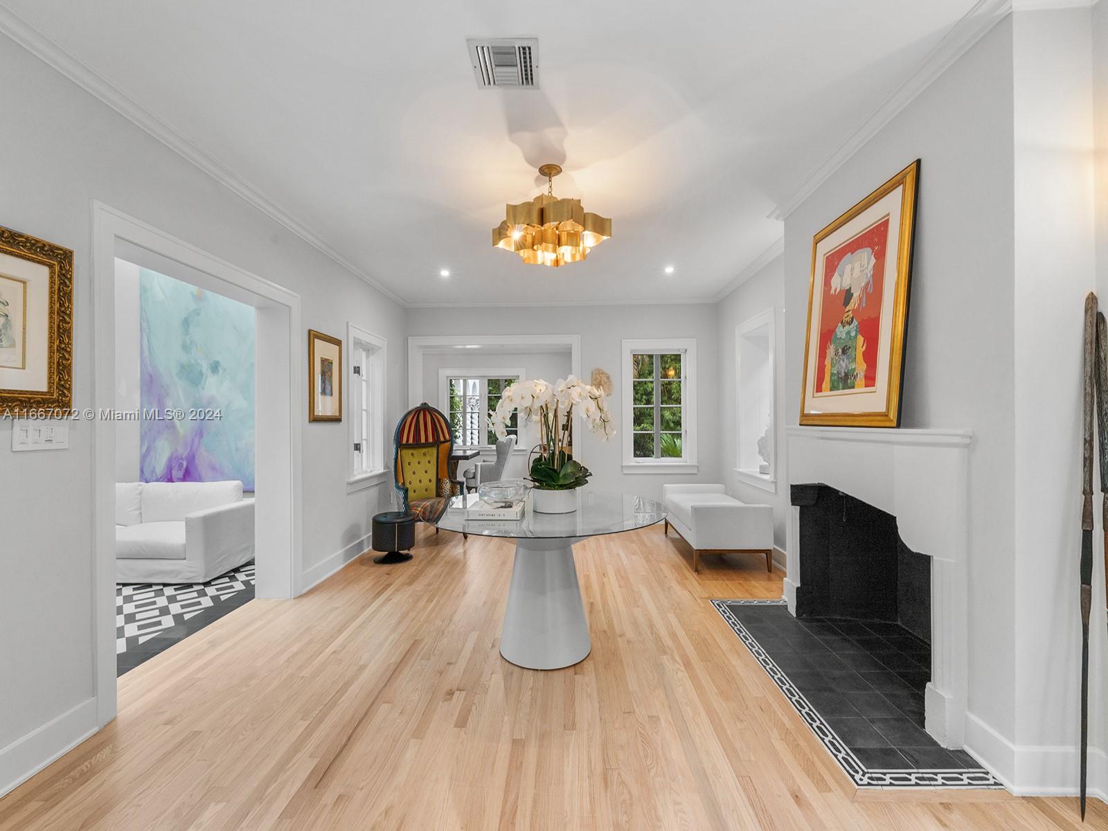 2114 Granada Blvd