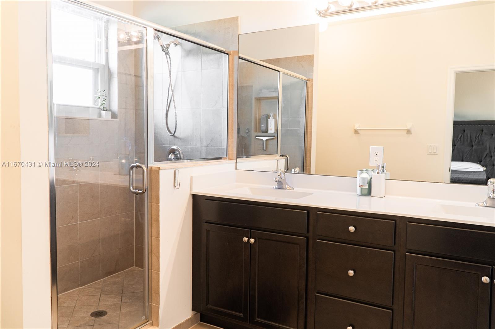 353 SE 37th Ter