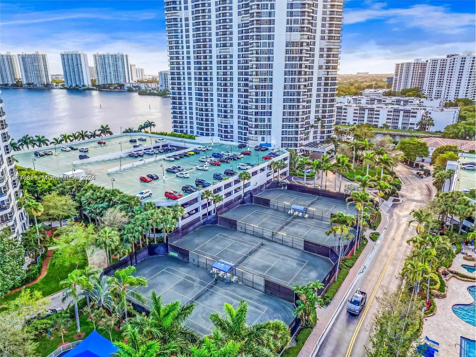 3530 Mystic Pointe Dr # 2504