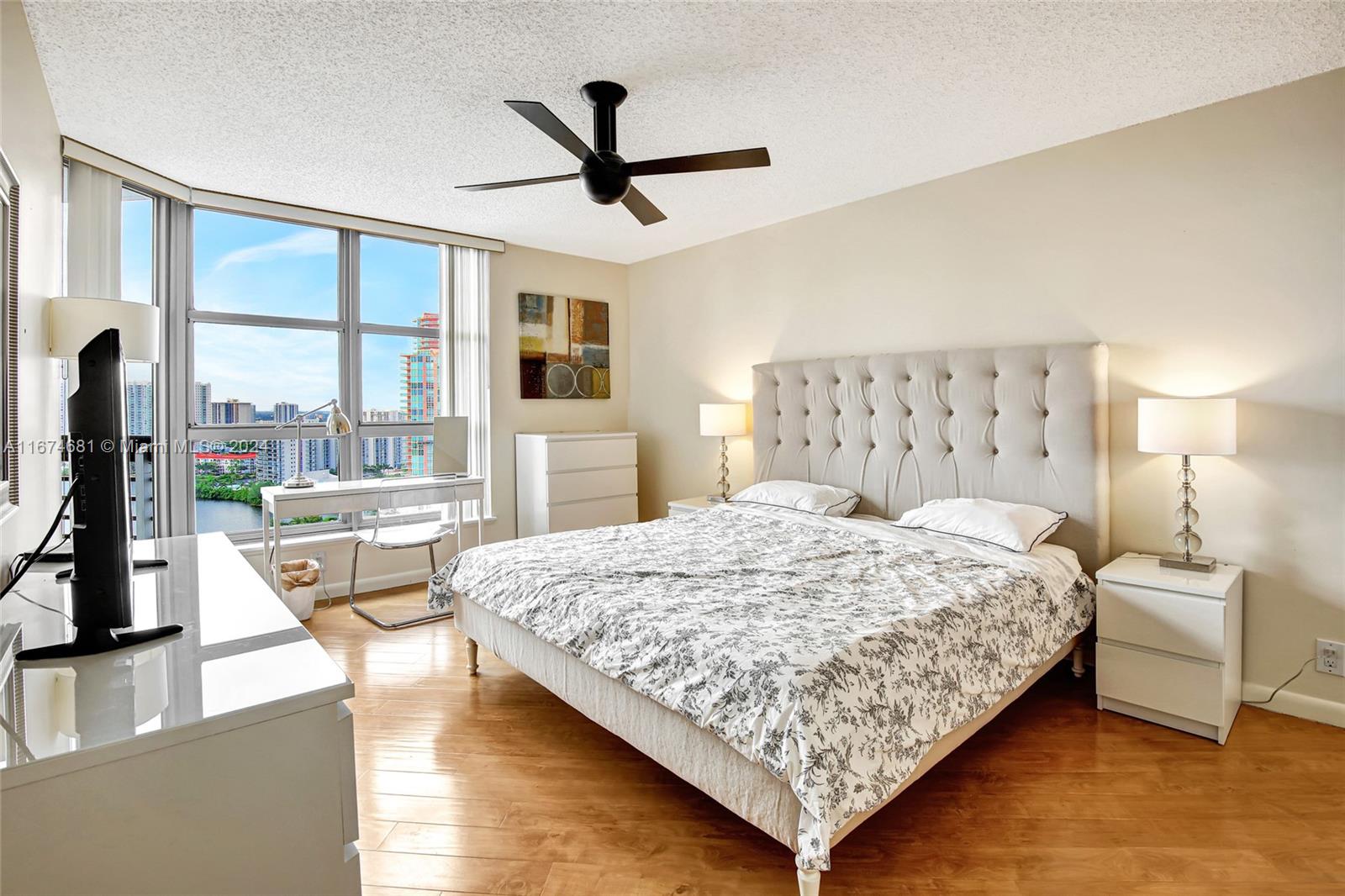 3530 Mystic Pointe Dr # 2504