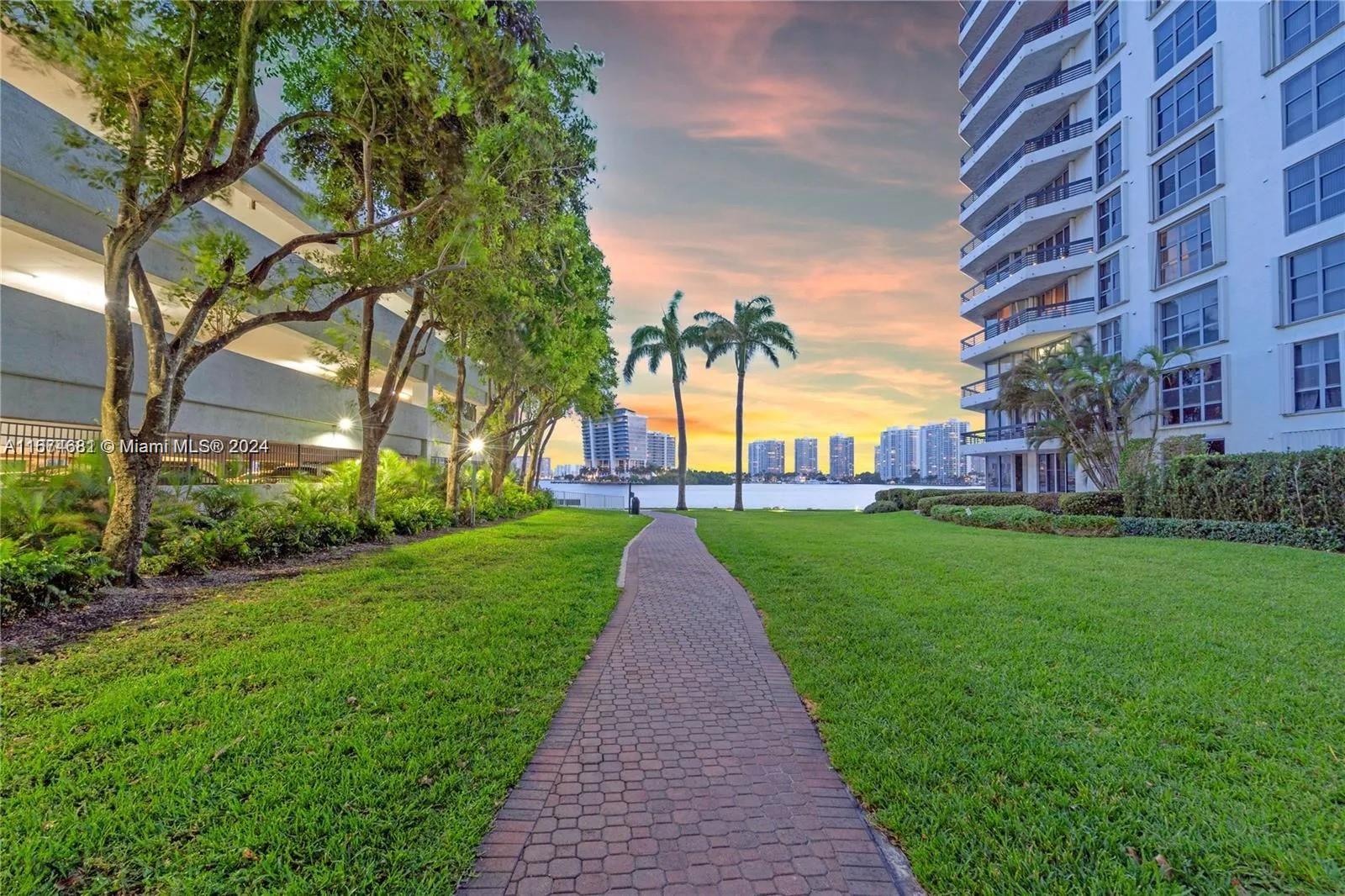 3530 Mystic Pointe Dr # 2504