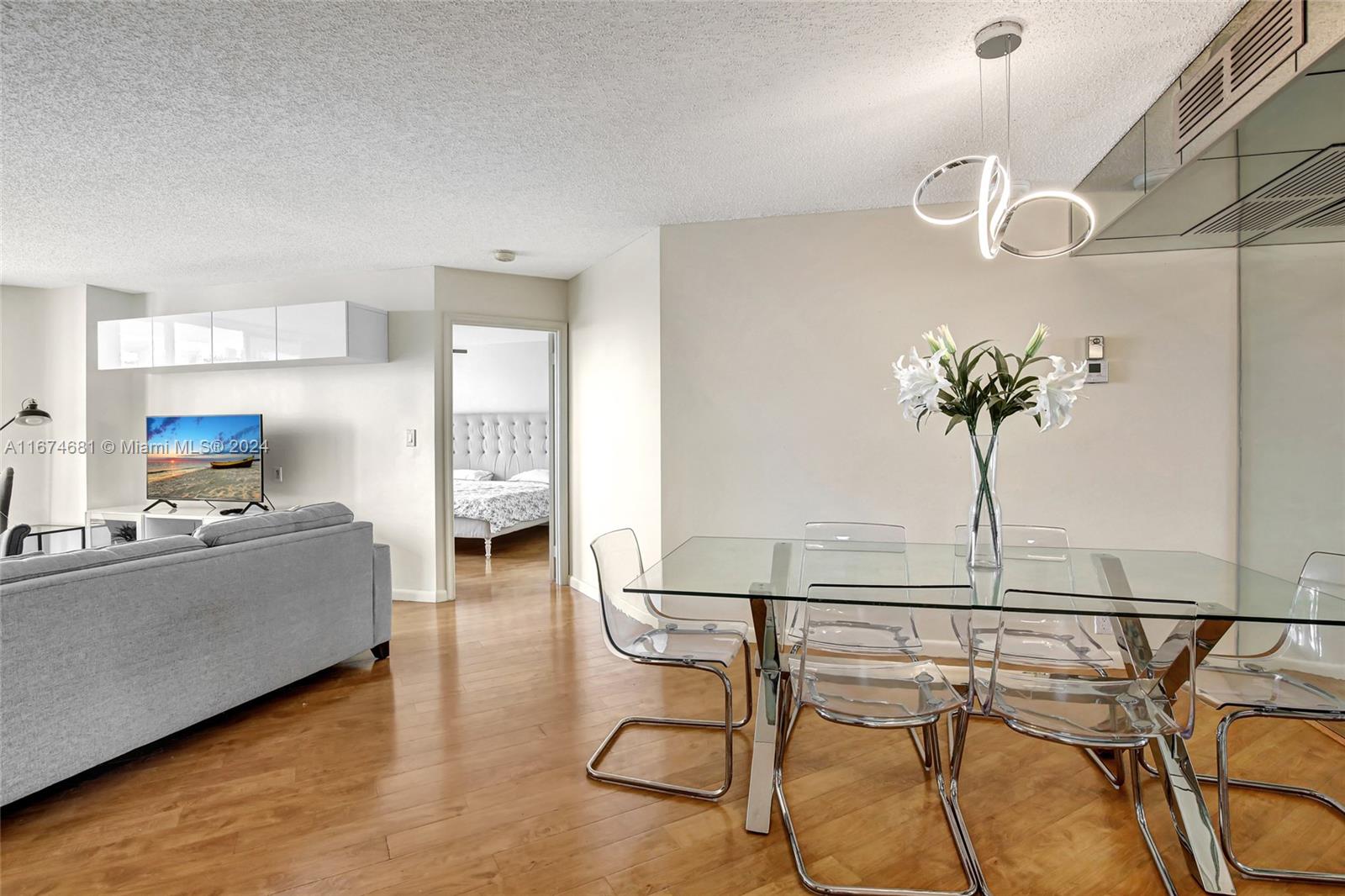 3530 Mystic Pointe Dr # 2504