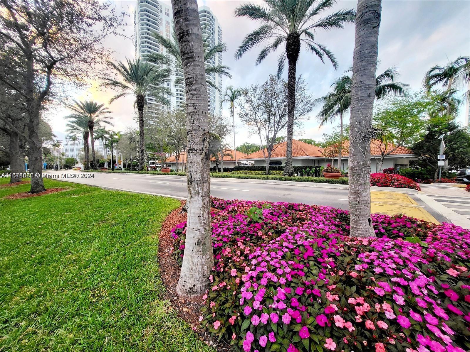 3530 Mystic Pointe Dr # 2504