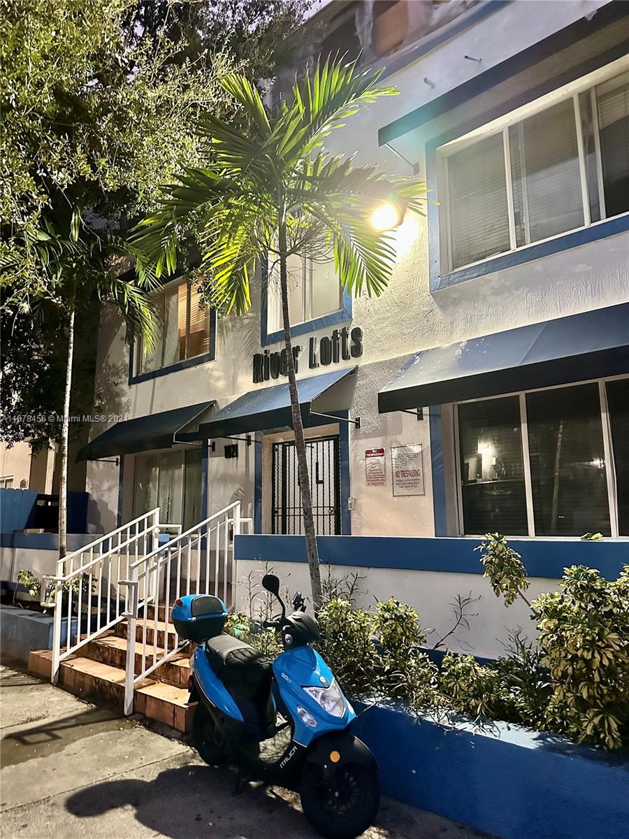 1021 NW 3rd St # 104