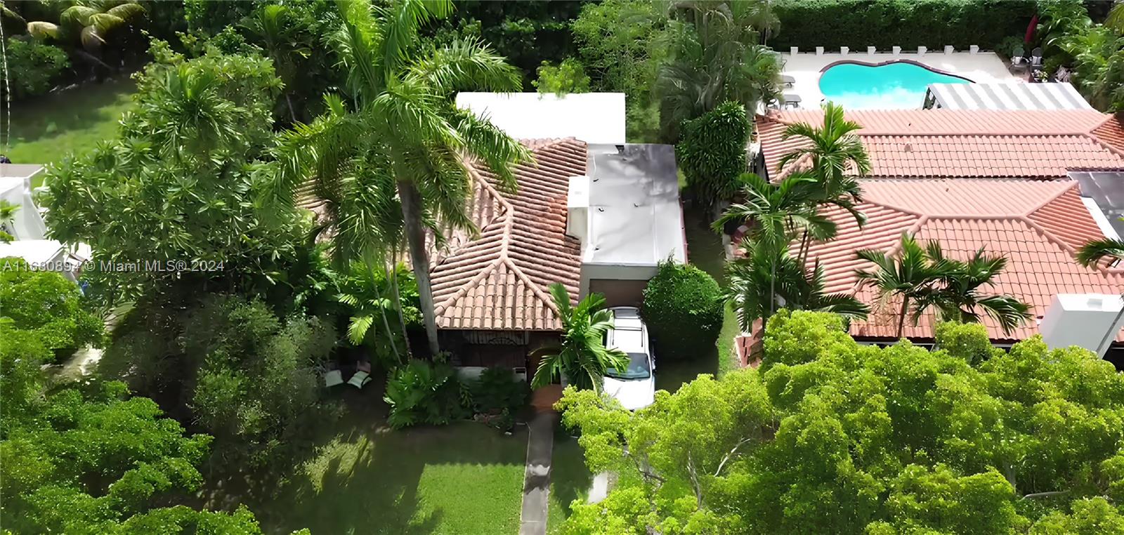524 Mendoza Ave