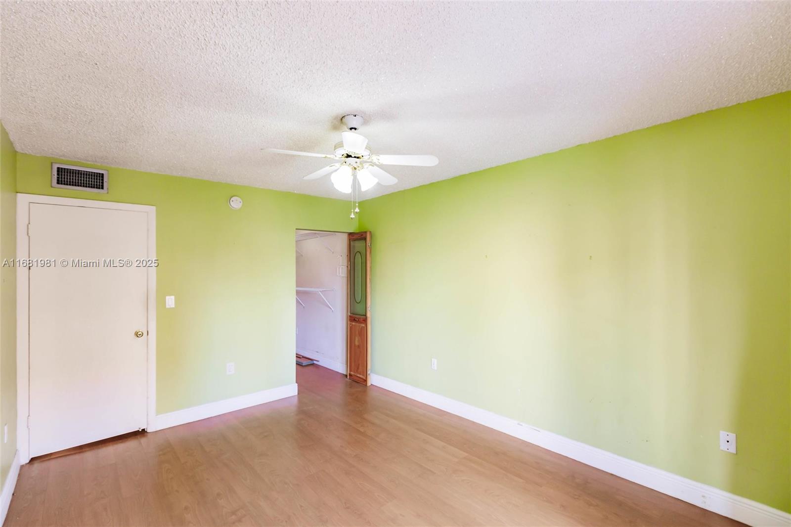 1900 W 54th St # 213