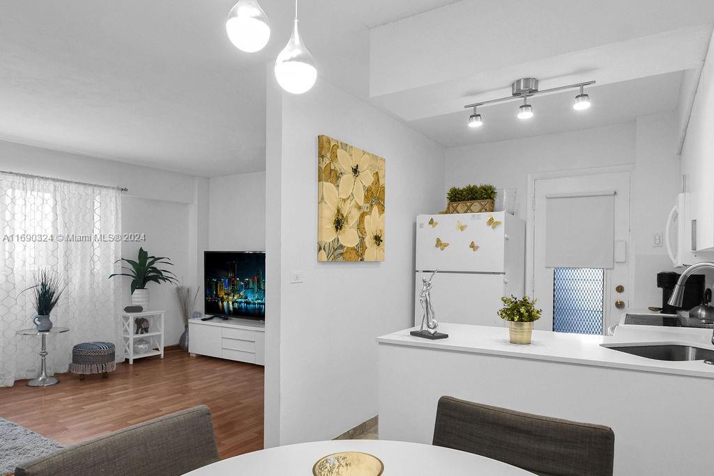 1620 West Ave # 406