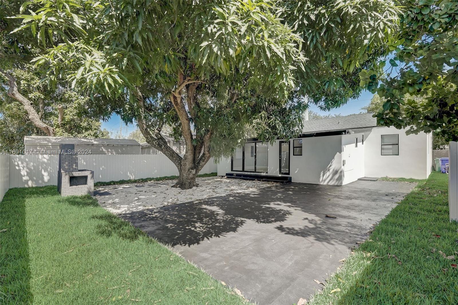 4212 NW 3rd Ave