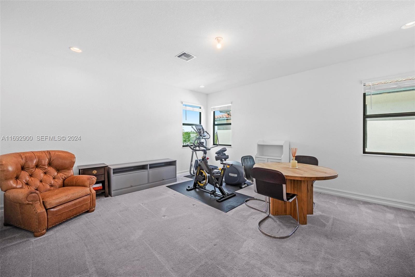 11843 SW 13th Court