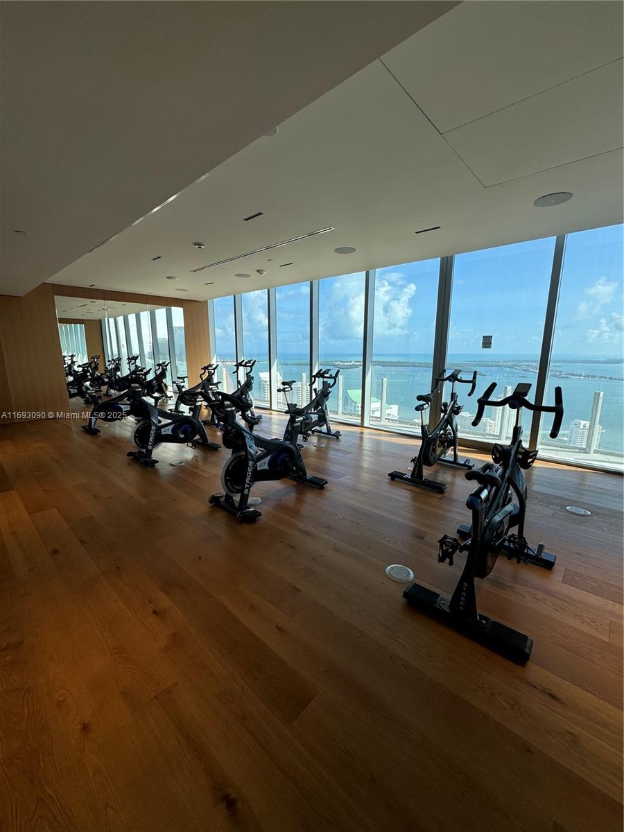 300 BISCAYNE BLVD WAY # 3307