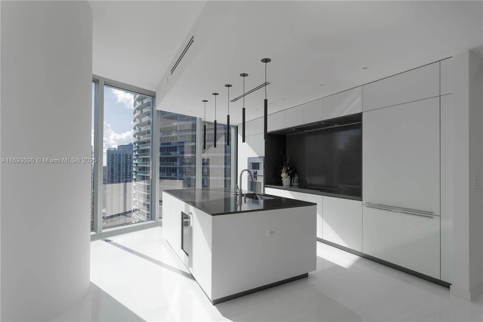 300 BISCAYNE BLVD WAY # 3307