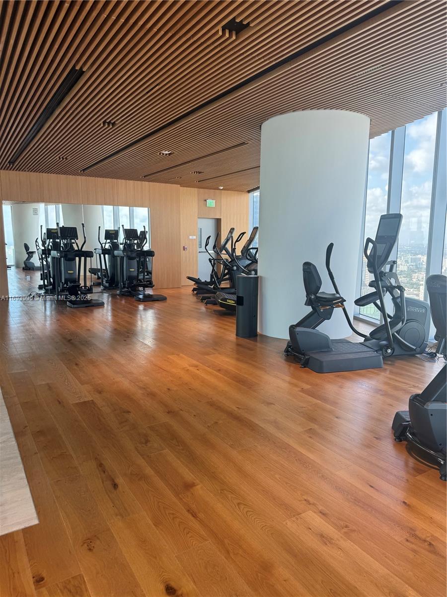 300 BISCAYNE BLVD WAY # 3307