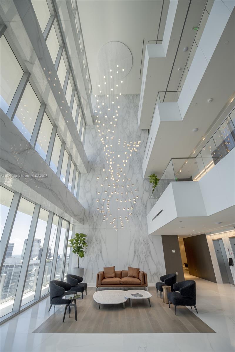 300 BISCAYNE BLVD WAY # 3307