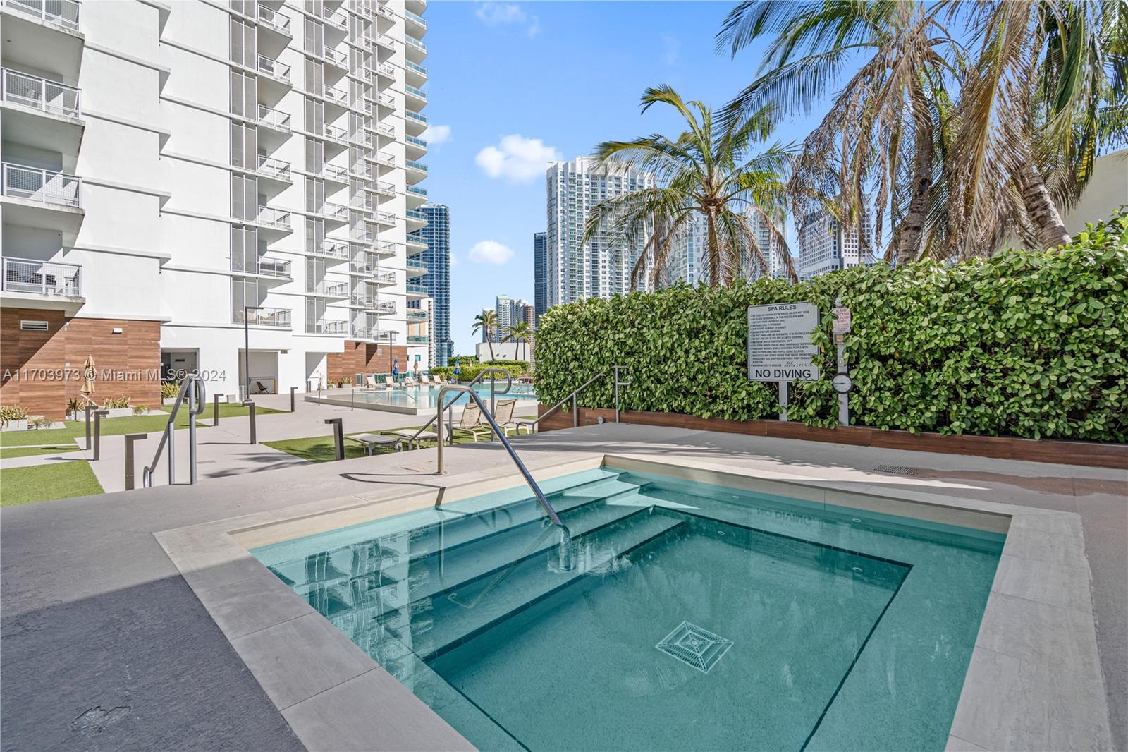350 S Miami Ave Unit: 2304